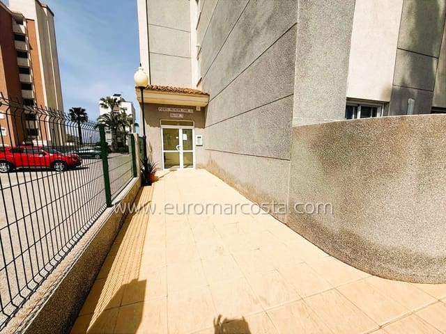2 sypialnia Apartament na sprzedaż w Zona Pueblo, Guardamar del Segura z basenem garażem - 181 900 € (Ref: 9685905)