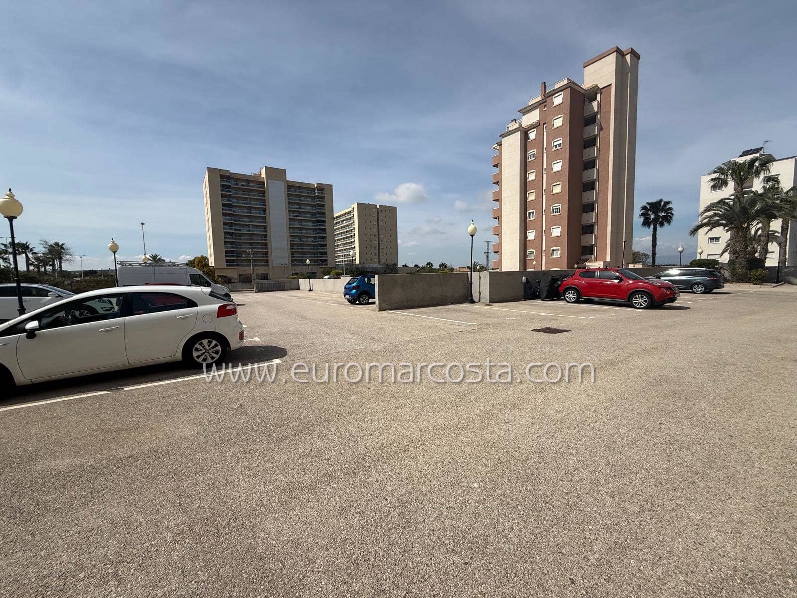 2 soveværelse Lejlighed til salg i Guardamar del Segura med swimmingpool garage - € 181.900 (Ref: 9685905)