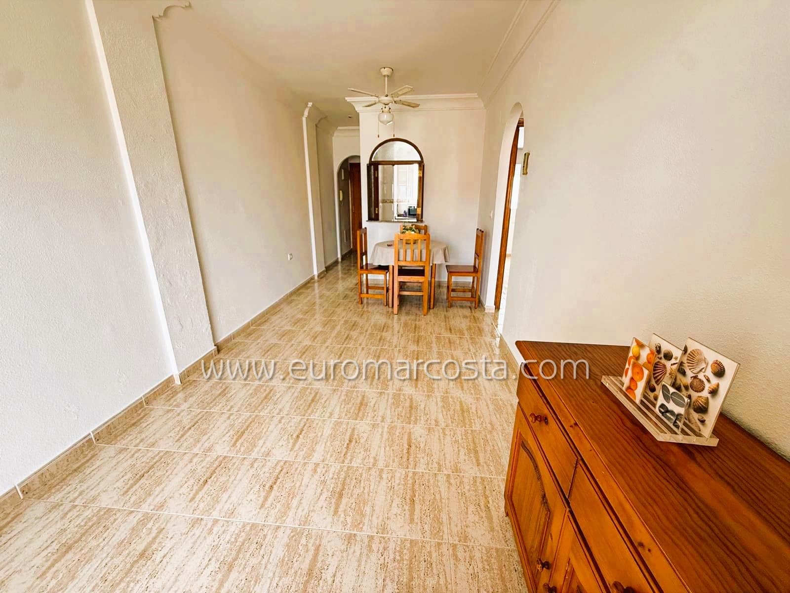 2 soverom Leilighet til salgs i Guardamar del Segura med svømmebasseng garasje - € 149 990 (Ref: 9699740)