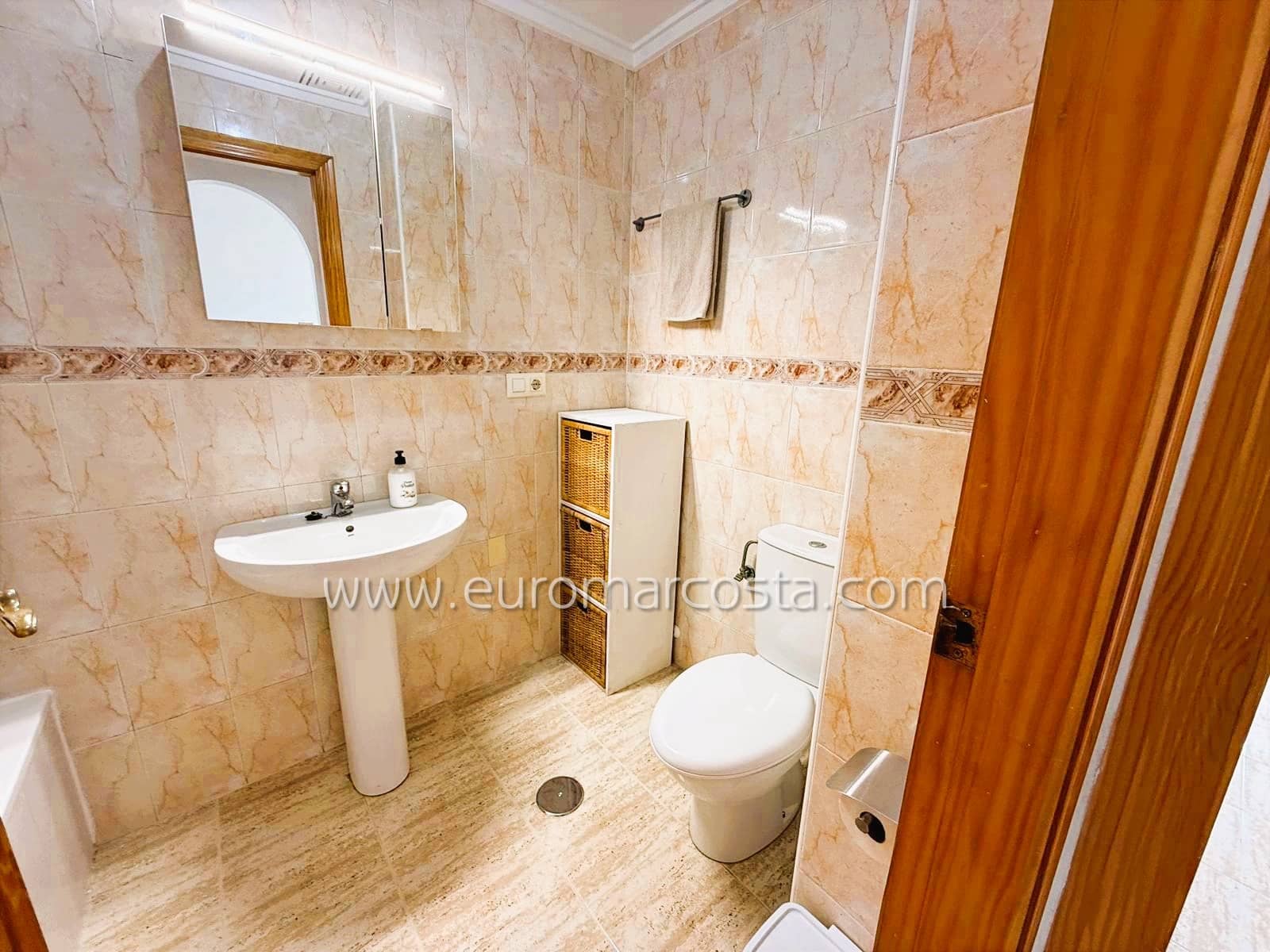 2 soverom Leilighet til salgs i Guardamar del Segura med svømmebasseng garasje - € 149 990 (Ref: 9699740)