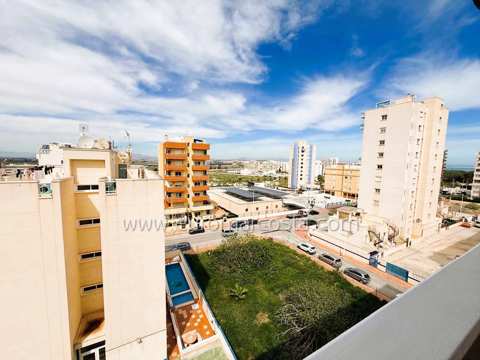 2 soverom Leilighet til salgs i Guardamar del Segura med svømmebasseng garasje - € 149 990 (Ref: 9699740)