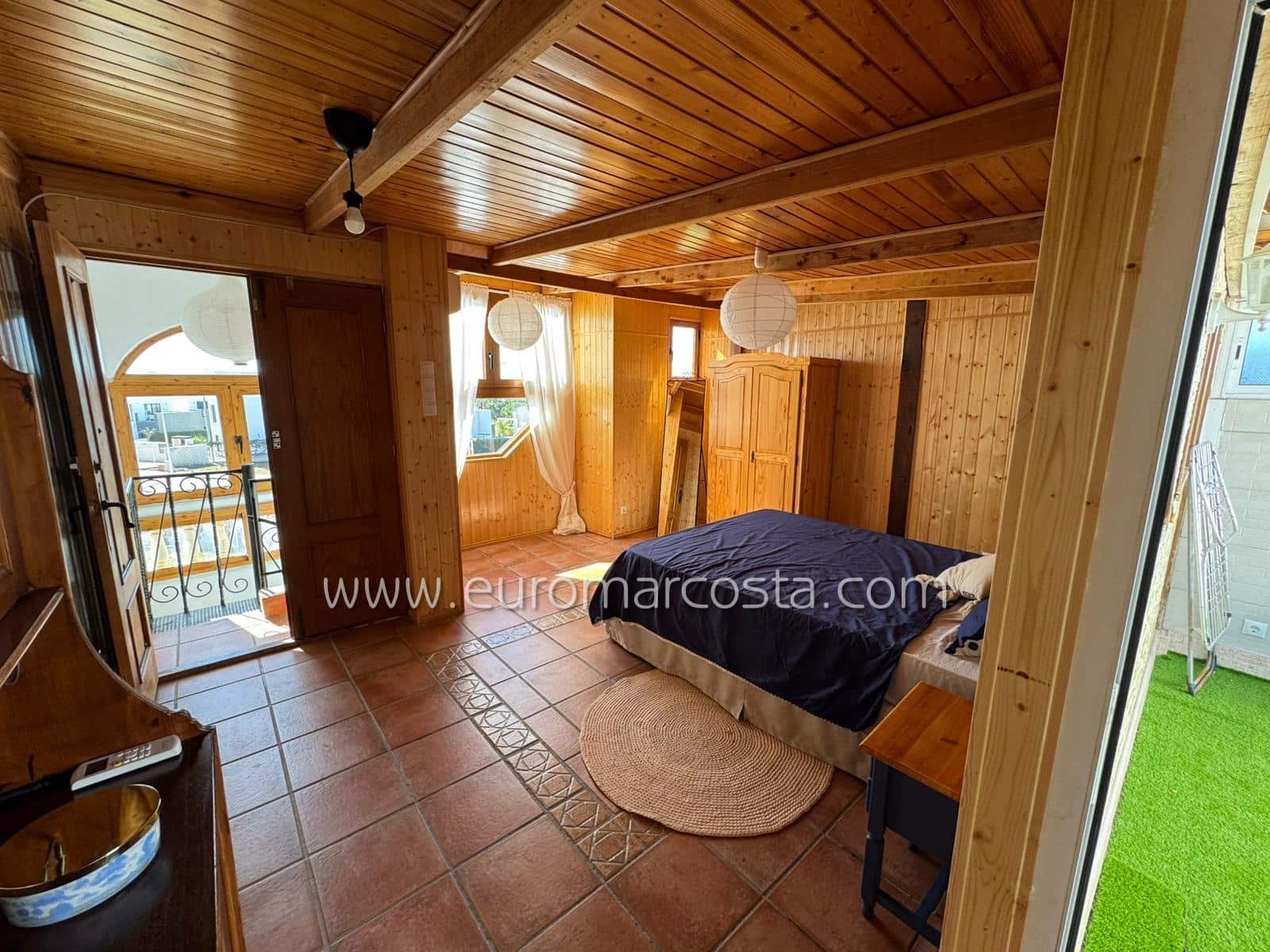 2 chambre Bungalow à vendre à Torrevieja avec piscine - 132 000 € (Ref: 9720565)