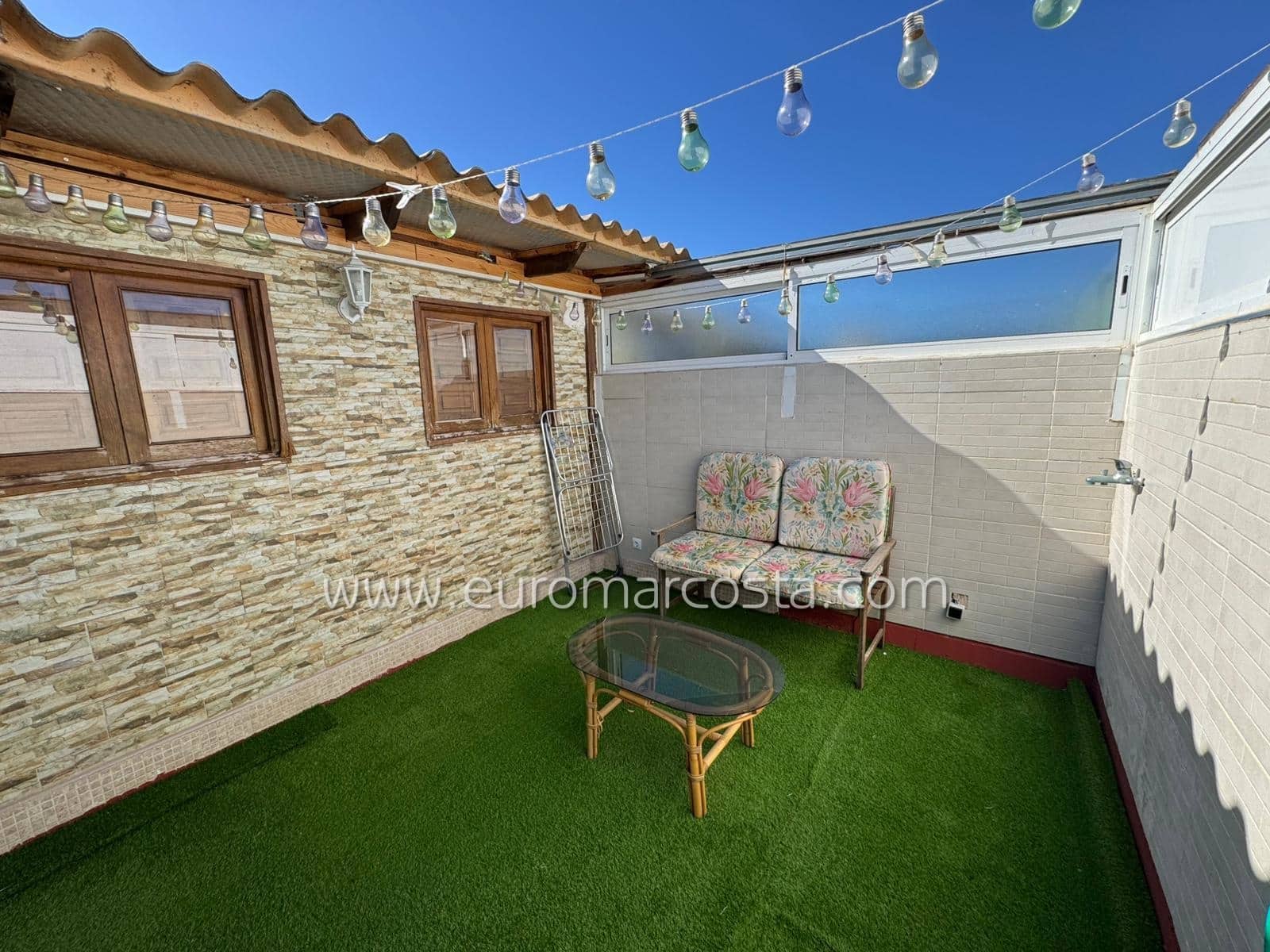 2 chambre Bungalow à vendre à Torrevieja avec piscine - 132 000 € (Ref: 9720565)