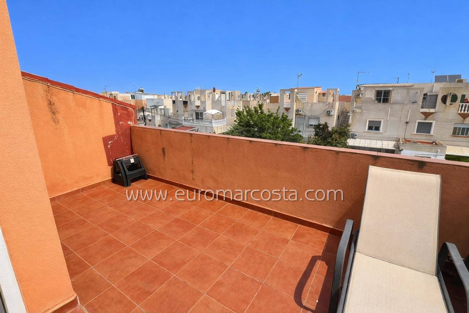 2 bedroom Terraced Villa for sale in Torrevieja with pool - € 154,900 (Ref: 9720566)