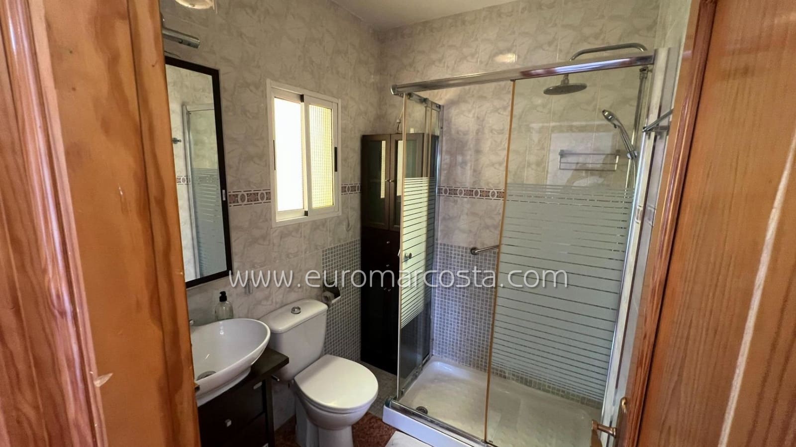 2 bedroom Terraced Villa for sale in Torrevieja with pool - € 154,900 (Ref: 9720566)