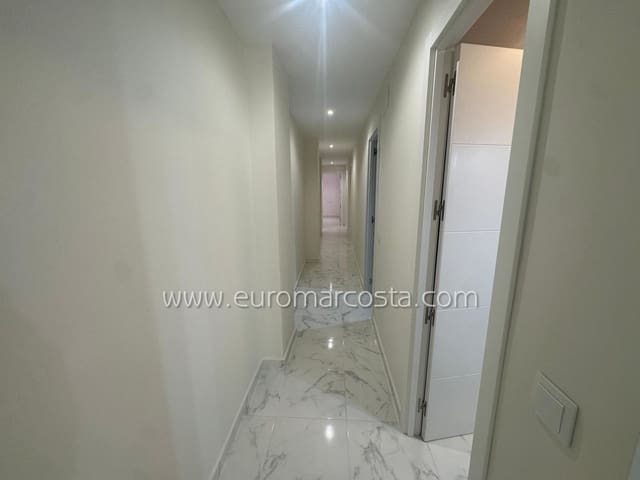 3 chambre Appartement à vendre à Centro - Muelle Pesquero, Torrevieja avec garage - 184 000 € (Ref: 9720704)