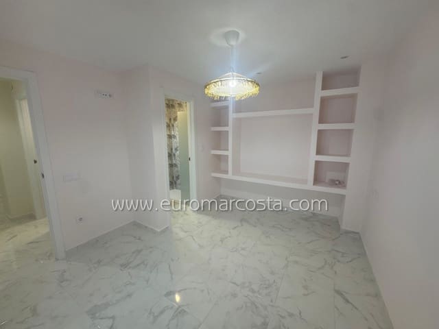 3 chambre Appartement à vendre à Centro - Muelle Pesquero, Torrevieja avec garage - 184 000 € (Ref: 9720704)