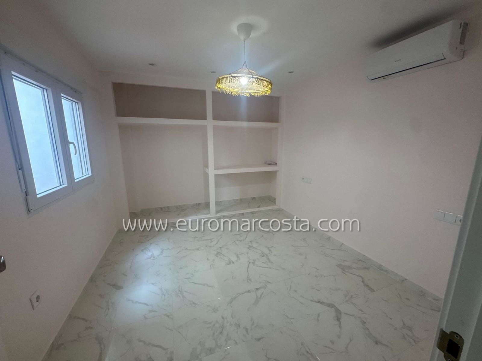 3 bedroom Apartment for sale in Torrevieja - € 199,990 (Ref: 9720704)