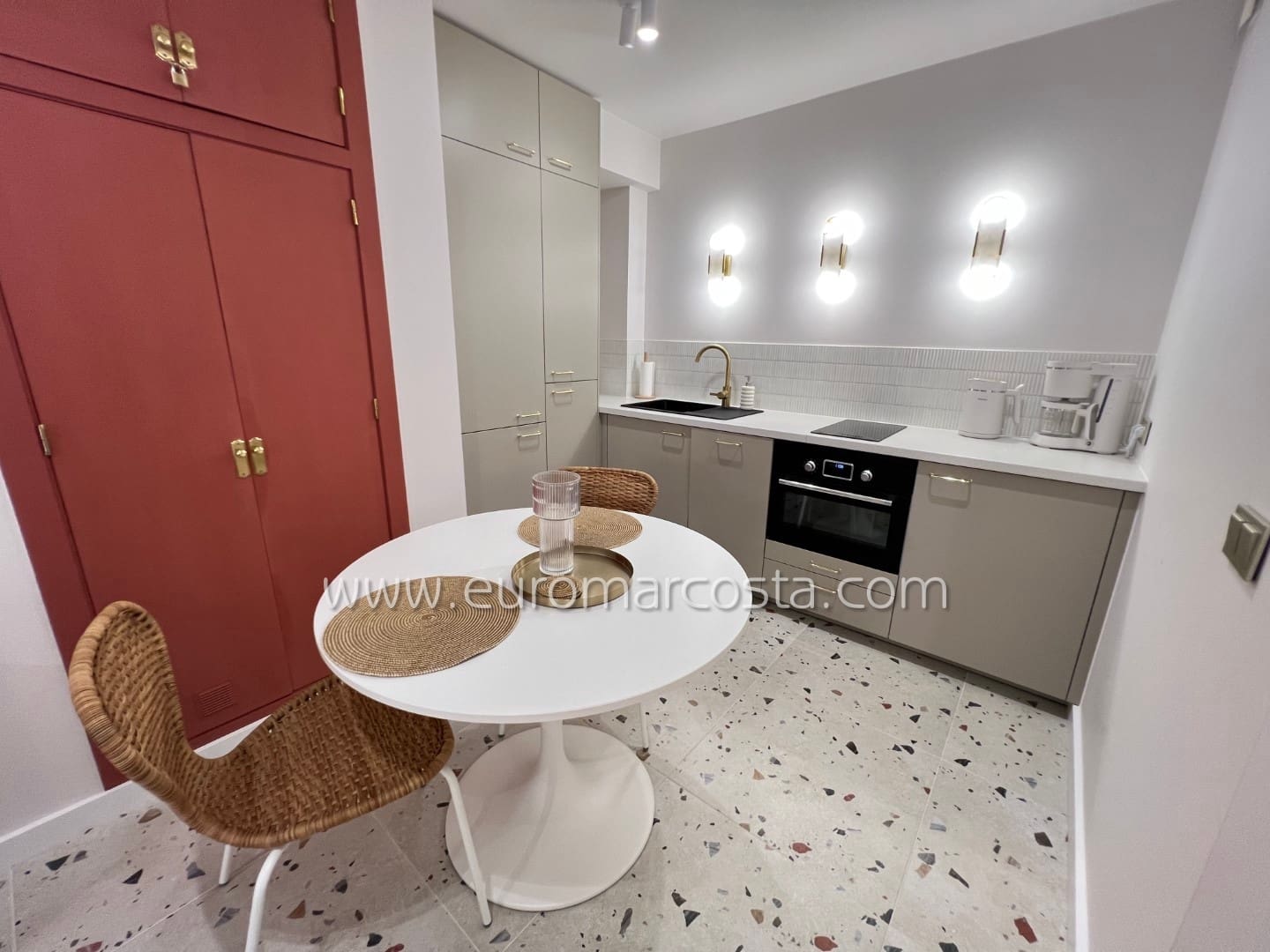 Estúdio para venda em La Mata com piscina garagem - 132 000 € (Ref: 9770967)