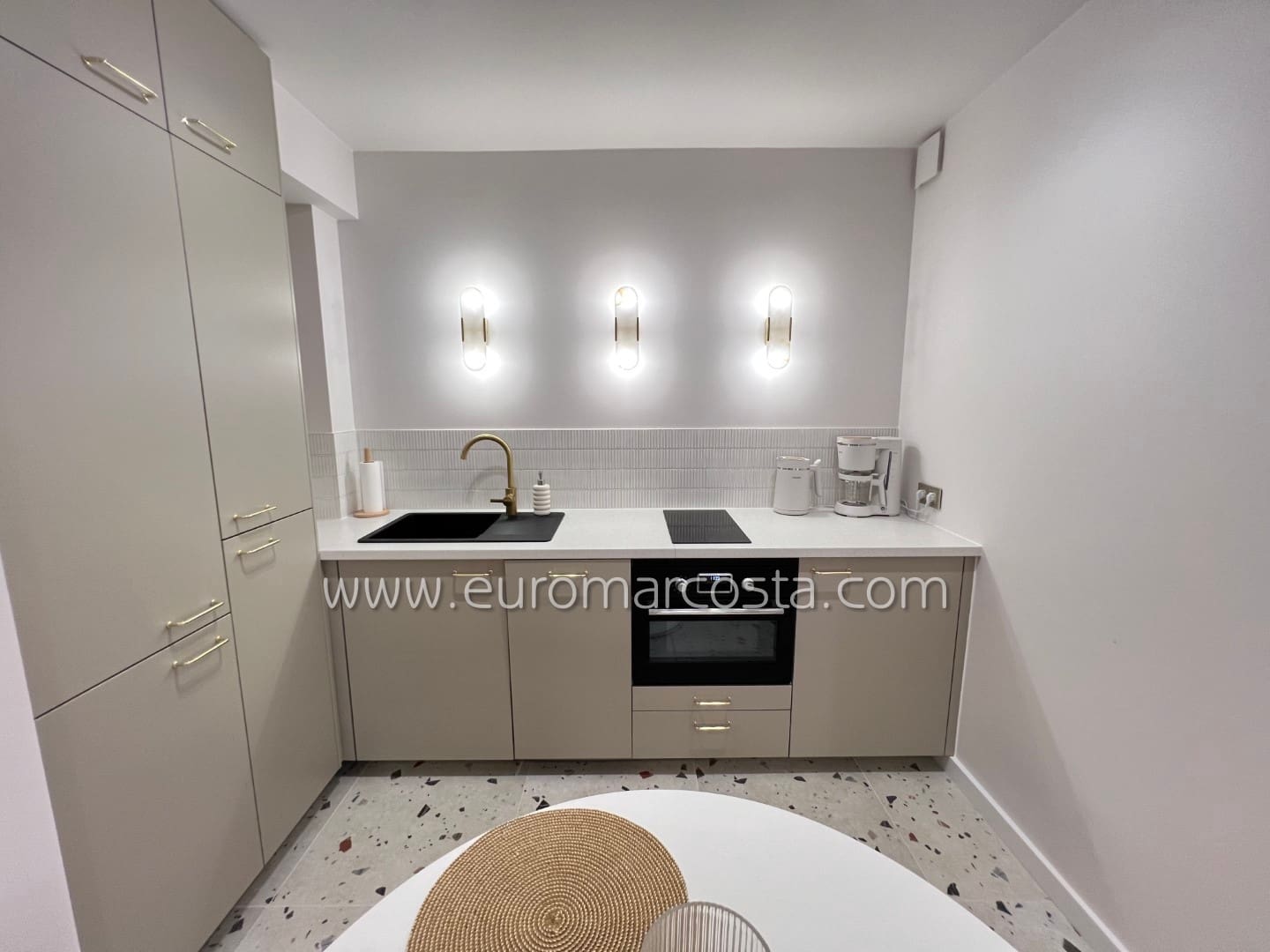 Estúdio para venda em La Mata com piscina garagem - 132 000 € (Ref: 9770967)