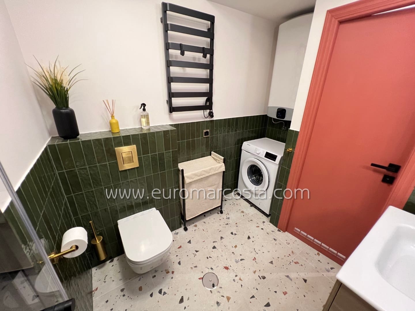 Estúdio para venda em La Mata com piscina garagem - 132 000 € (Ref: 9770967)