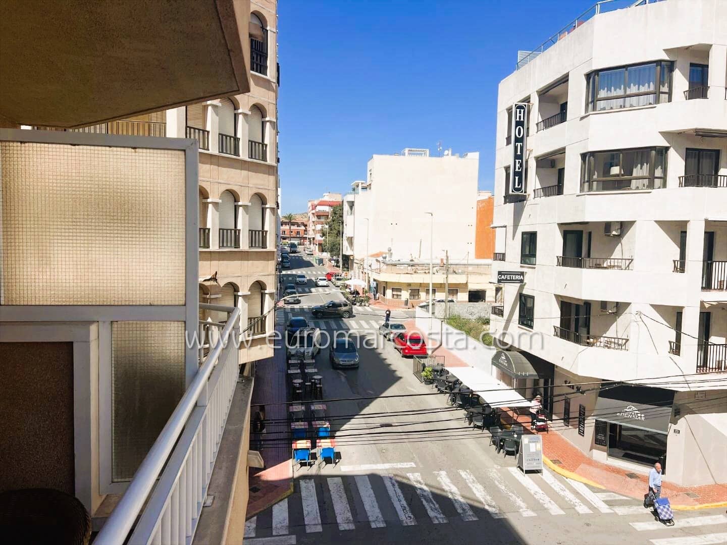 Apartamento de 2 habitaciones en Guardamar del Segura en venta - 179.000 € (Ref: 9783435)