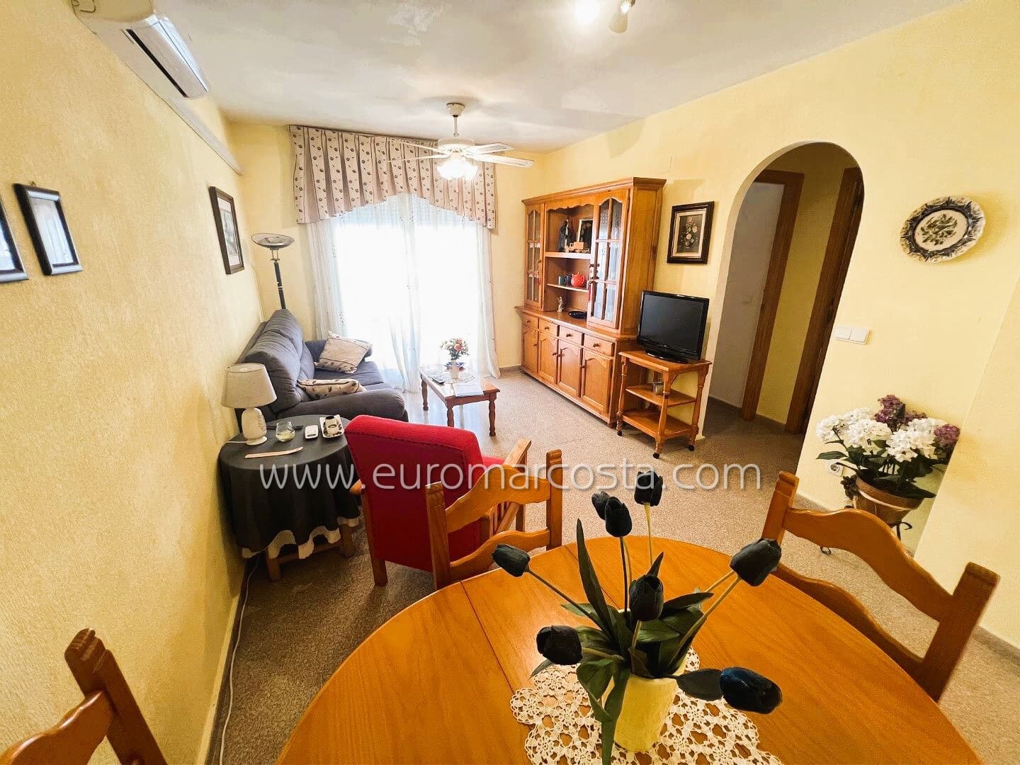 Apartamento de 2 habitaciones en Guardamar del Segura en venta - 179.000 € (Ref: 9783435)