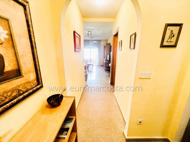 2 slaapkamer Appartement te koop in Zona Pueblo, Guardamar del Segura - € 179.000 (Ref: 9783435)