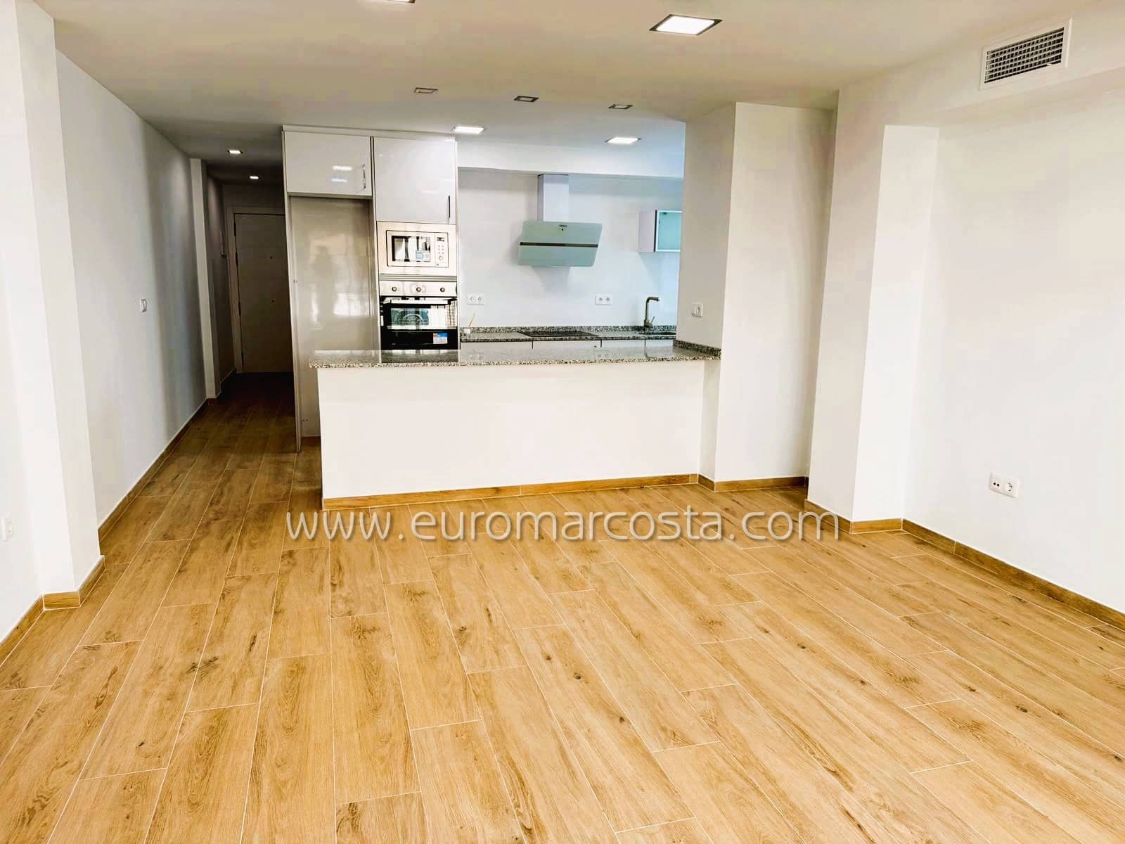 3 makuuhuone Huoneisto myytävänä paikassa La Mata mukana 
autotalli - 240 000 € (Ref: 9795502)