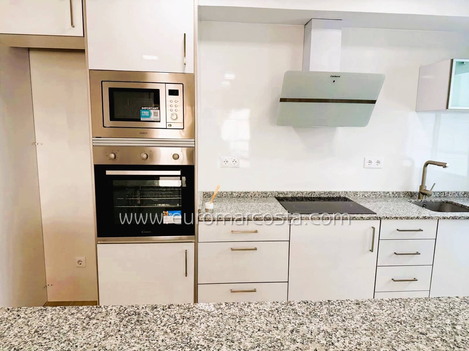 3 makuuhuone Huoneisto myytävänä paikassa La Mata mukana 
autotalli - 240 000 € (Ref: 9795502)