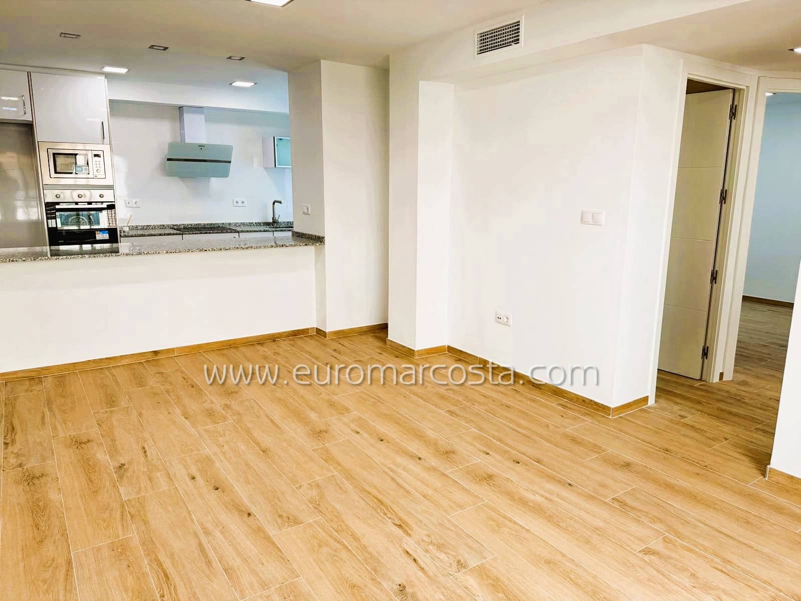 3 makuuhuone Huoneisto myytävänä paikassa La Mata mukana 
autotalli - 240 000 € (Ref: 9795502)