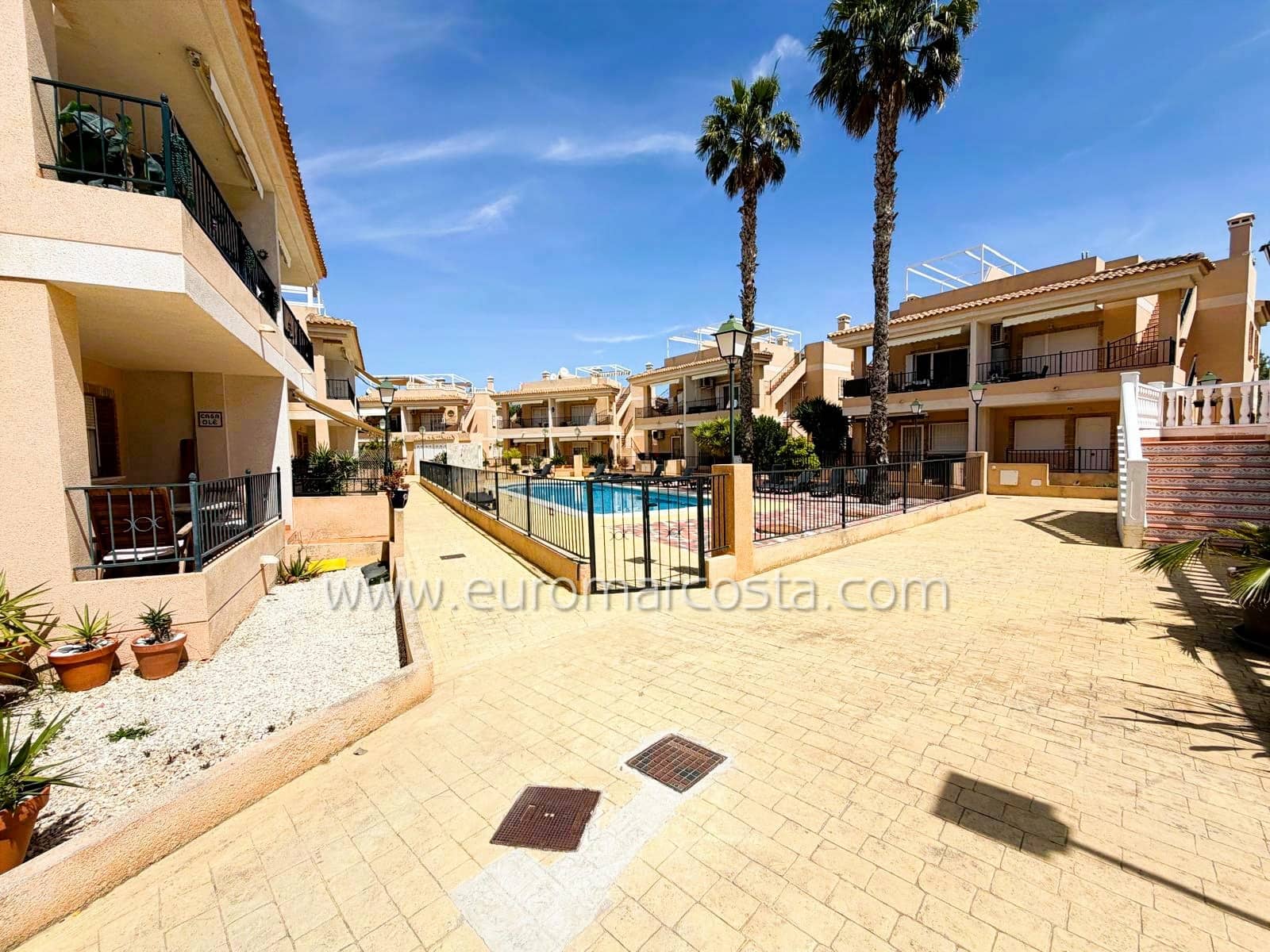 2 camera da letto Villetta a Schiera in vendita in Algorfa con piscina garage - 179.000 € (Rif: 9814707)