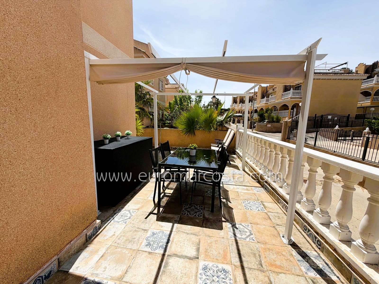 2 camera da letto Villetta a Schiera in vendita in Algorfa con piscina garage - 179.000 € (Rif: 9814707)