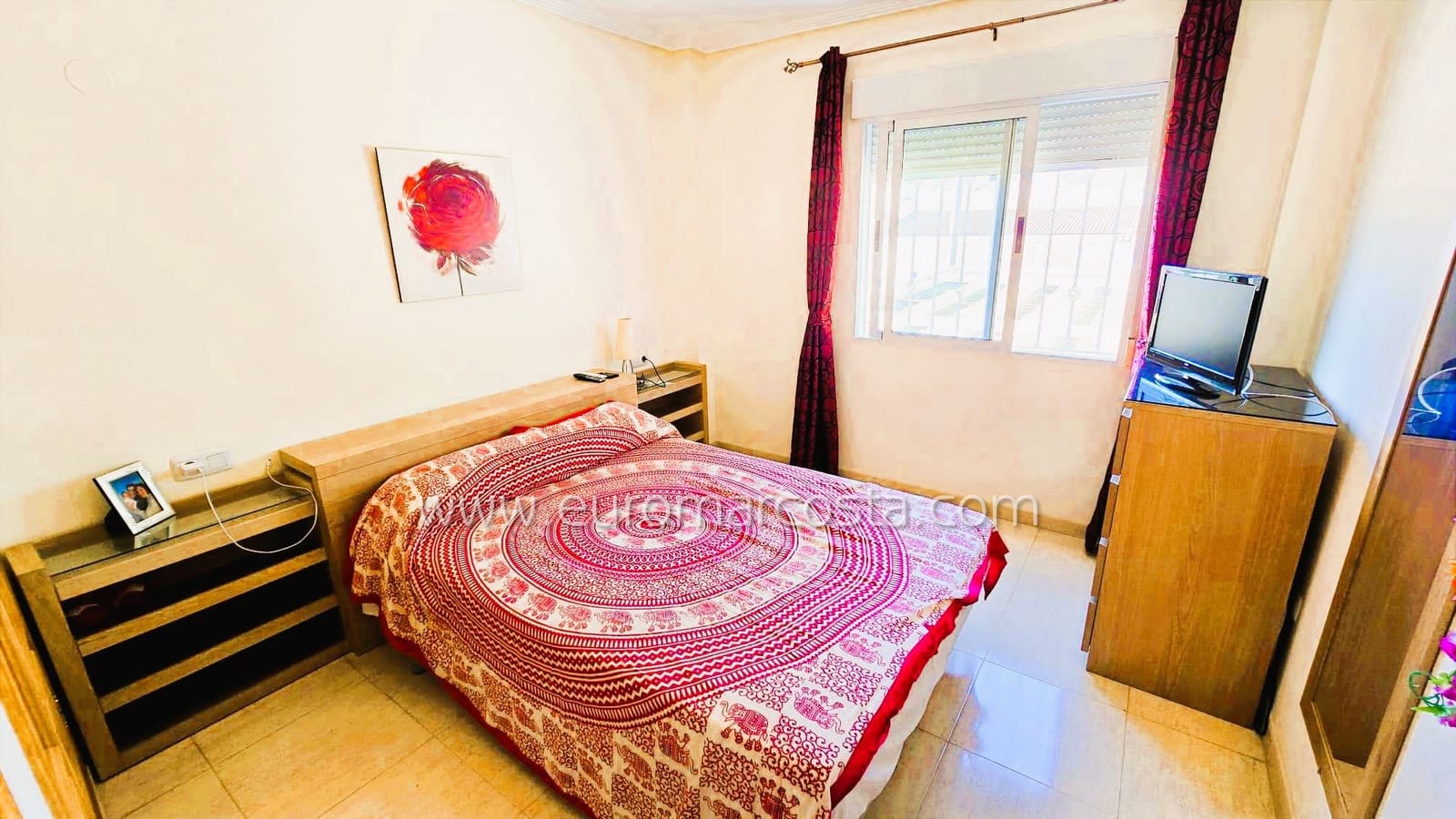 3 chambre Villa/Maison Mitoyenne à vendre à Guardamar del Segura avec piscine - 210 000 € (Ref: 9832301)
