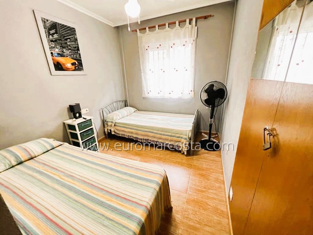 3 Zimmer Villa zu verkaufen in Guardamar del Segura mit Pool Garage - 247.800 € (Ref: 9832302)