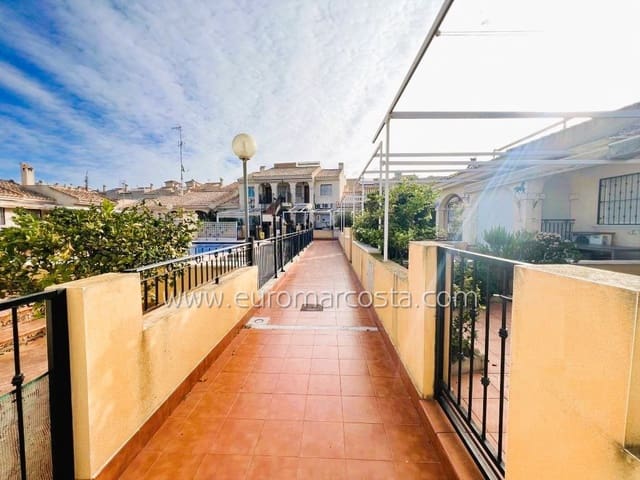 3 sypialnia Willa na sprzedaż w Zona Pueblo, Guardamar del Segura z basenem garażem - 247 800 € (Ref: 9832302)