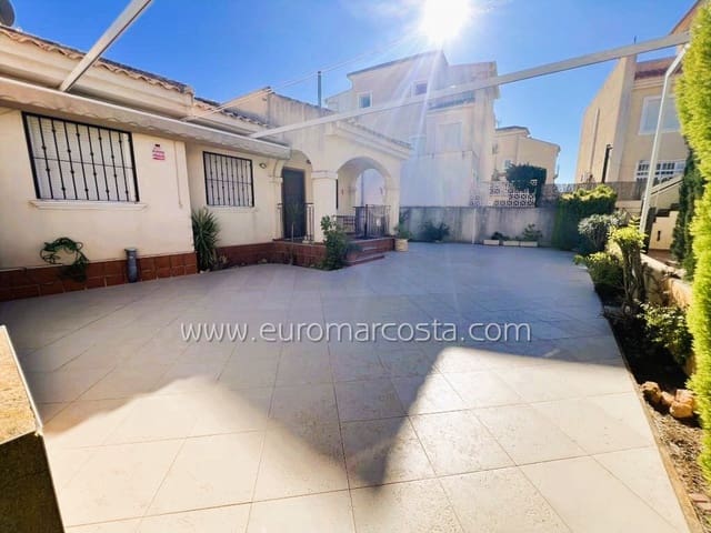 3 sypialnia Willa na sprzedaż w Zona Pueblo, Guardamar del Segura z basenem garażem - 247 800 € (Ref: 9832302)
