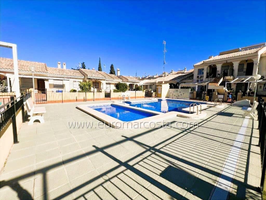 3 Zimmer Villa zu verkaufen in Guardamar del Segura mit Pool Garage - 247.800 € (Ref: 9832302)