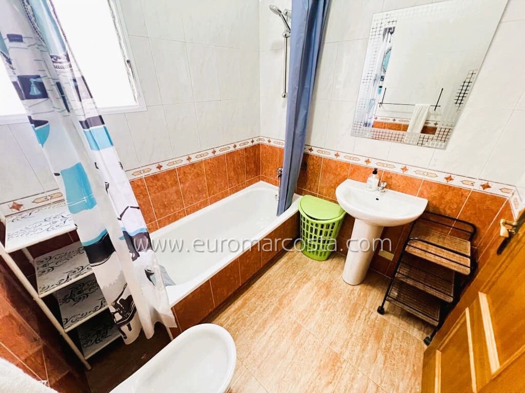 3 Zimmer Villa zu verkaufen in Guardamar del Segura mit Pool Garage - 247.800 € (Ref: 9832302)