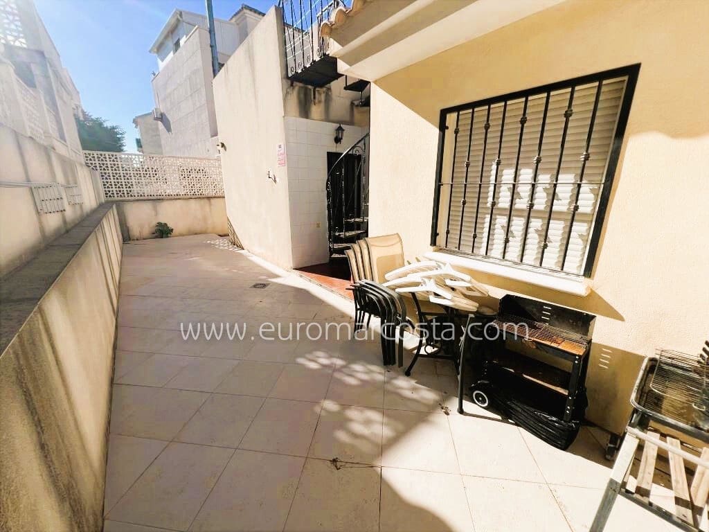 3 Zimmer Villa zu verkaufen in Guardamar del Segura mit Pool Garage - 247.800 € (Ref: 9832302)