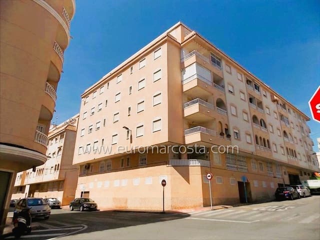 2 soveværelse Lejlighed til salg i Torrevieja med swimmingpool - € 121.000 (Ref: 9833016)