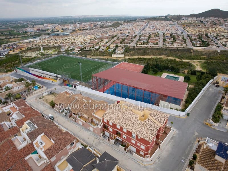 1 bedroom Terraced Villa for sale in Torrevieja - € 97,000 (Ref: 9839949)