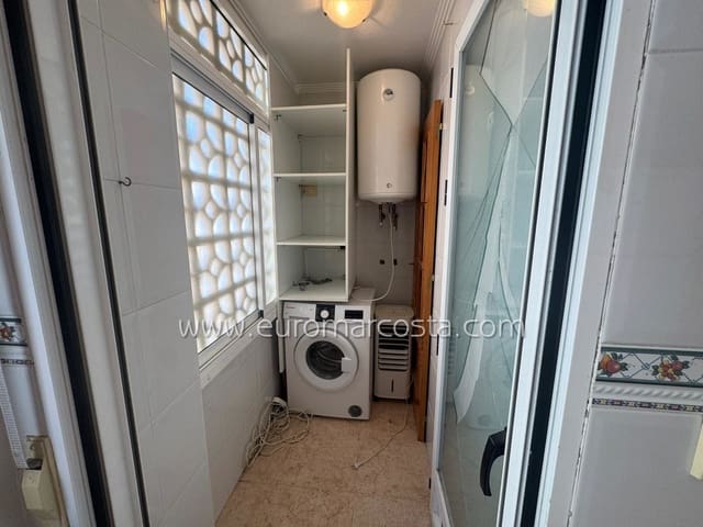 Apartamento de 2 habitaciones en La Mata, Torrevieja en venta con piscina - 154.990 € (Ref: 9844381)