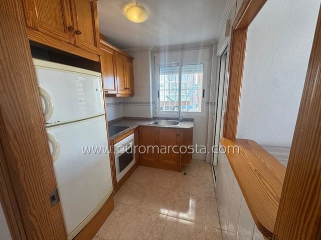 Apartamento de 2 habitaciones en La Mata, Torrevieja en venta con piscina - 154.990 € (Ref: 9844381)