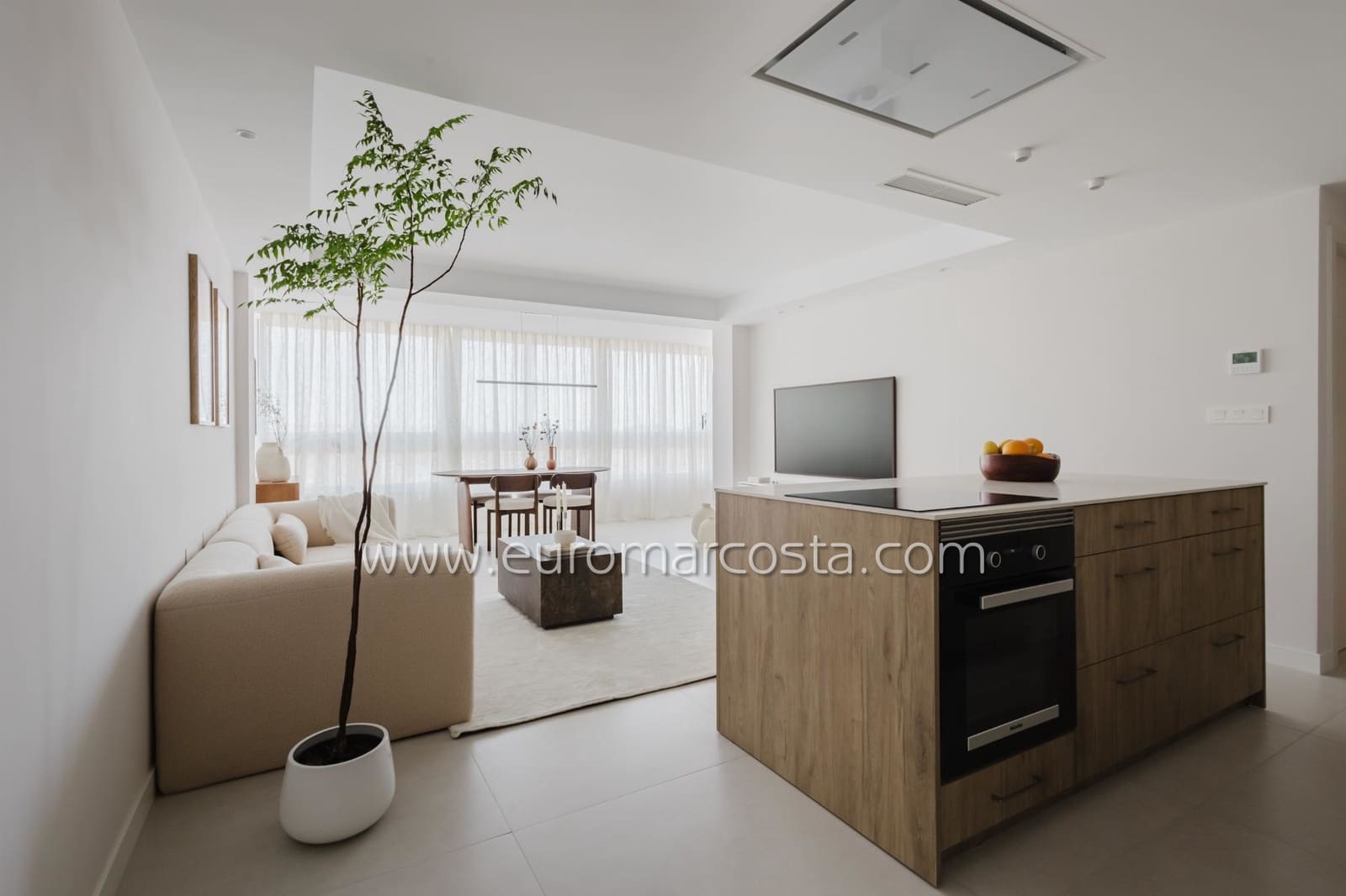 Apartamento de 3 habitaciones en Torrevieja en venta con piscina - 329.000 € (Ref: 9844382)