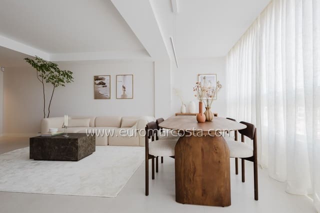 Apartamento de 3 habitaciones en Torrevieja en venta con piscina - 329.000 € (Ref: 9844382)