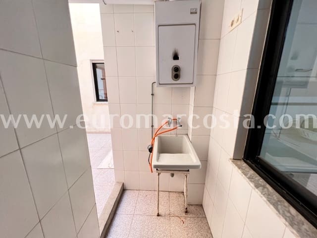 2 slaapkamer Appartement te koop in Guardamar del Segura met garage - € 169.000 (Ref: 9847845)