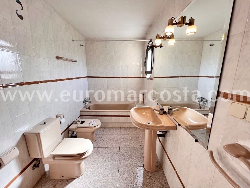 2 Zimmer Apartment zu verkaufen in Guardamar del Segura mit Garage - 169.000 € (Ref: 9847845)