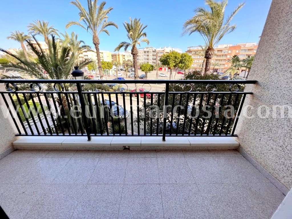 2 Zimmer Apartment zu verkaufen in Guardamar del Segura mit Garage - 169.000 € (Ref: 9847845)