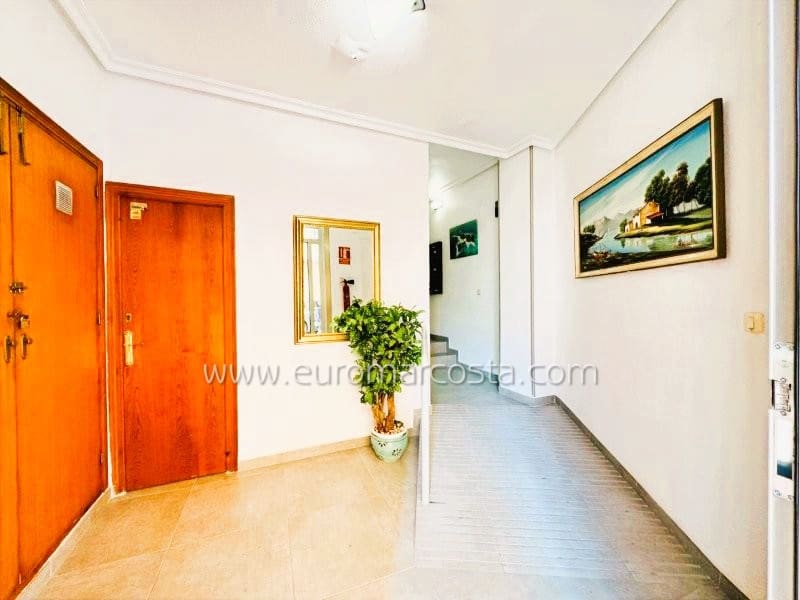Apartamento de 2 habitaciones en La Mata en venta - 149.000 € (Ref: 9848112)