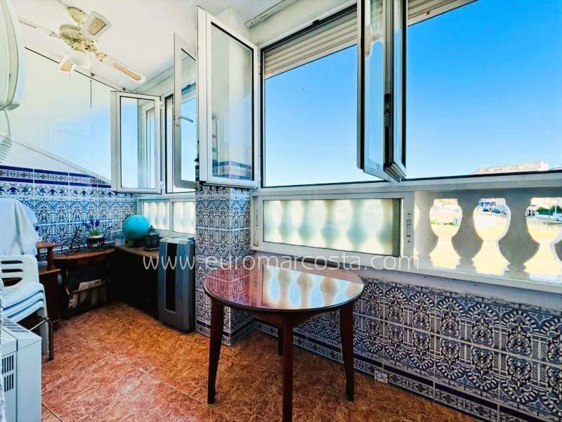 Apartamento de 2 habitaciones en La Mata en venta - 149.000 € (Ref: 9848112)