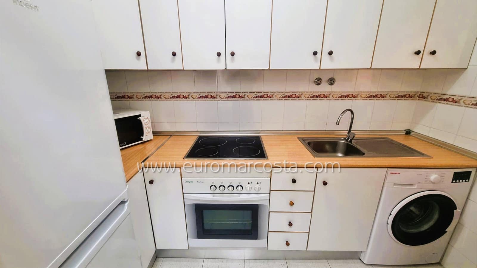 2 Zimmer Apartment zu verkaufen in Torrevieja - 138.500 € (Ref: 9848216)