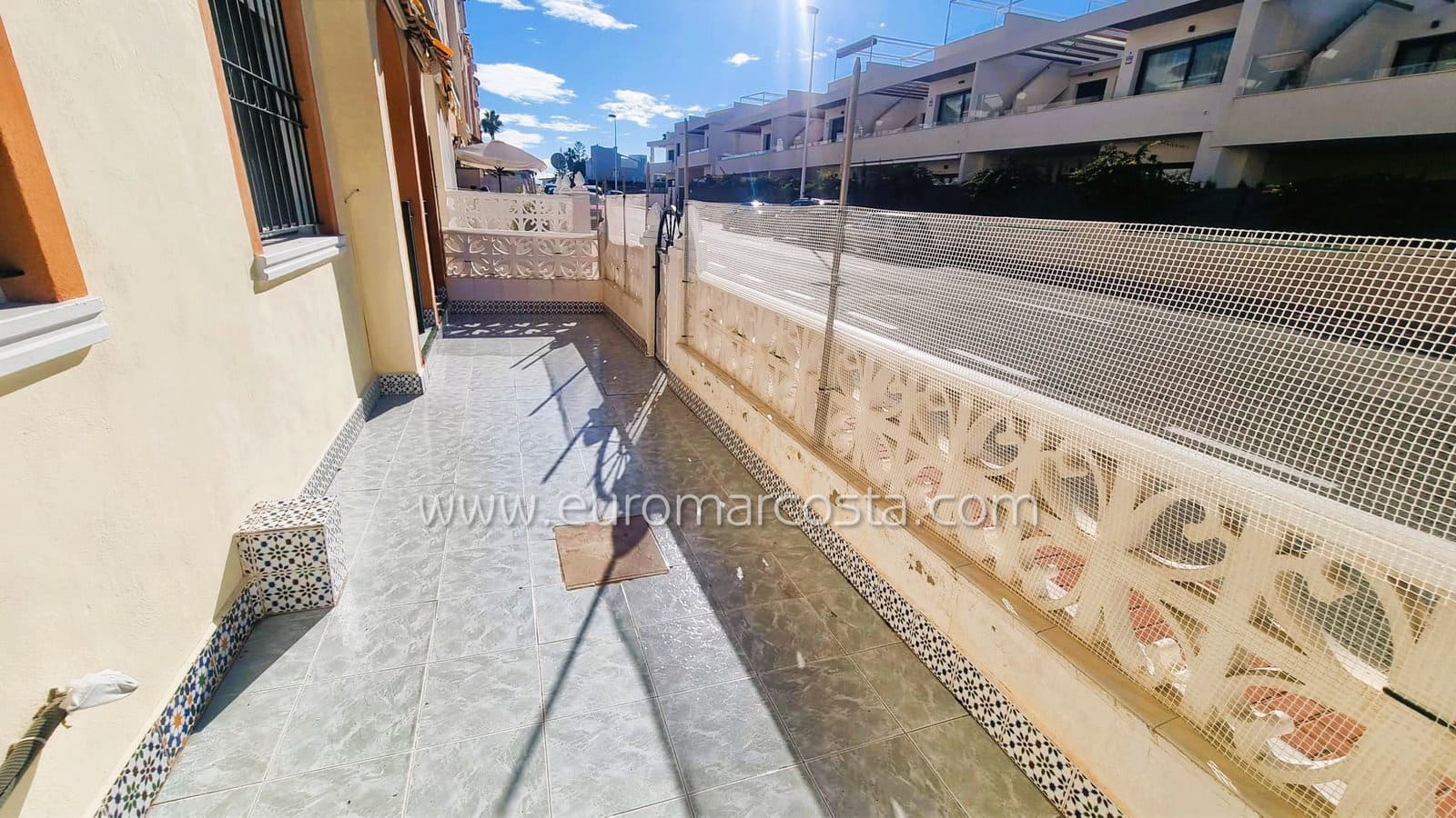 2 Zimmer Apartment zu verkaufen in Torrevieja - 138.500 € (Ref: 9848216)
