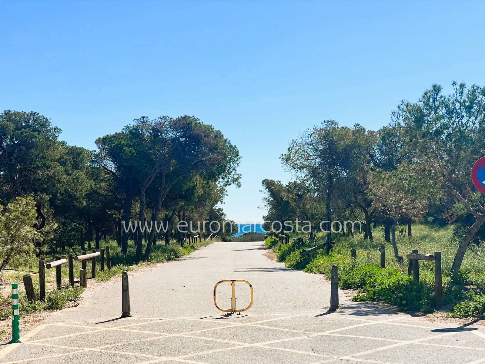3 bedroom Villa for sale in Guardamar del Segura with pool garage - € 223,490 (Ref: 9856174)