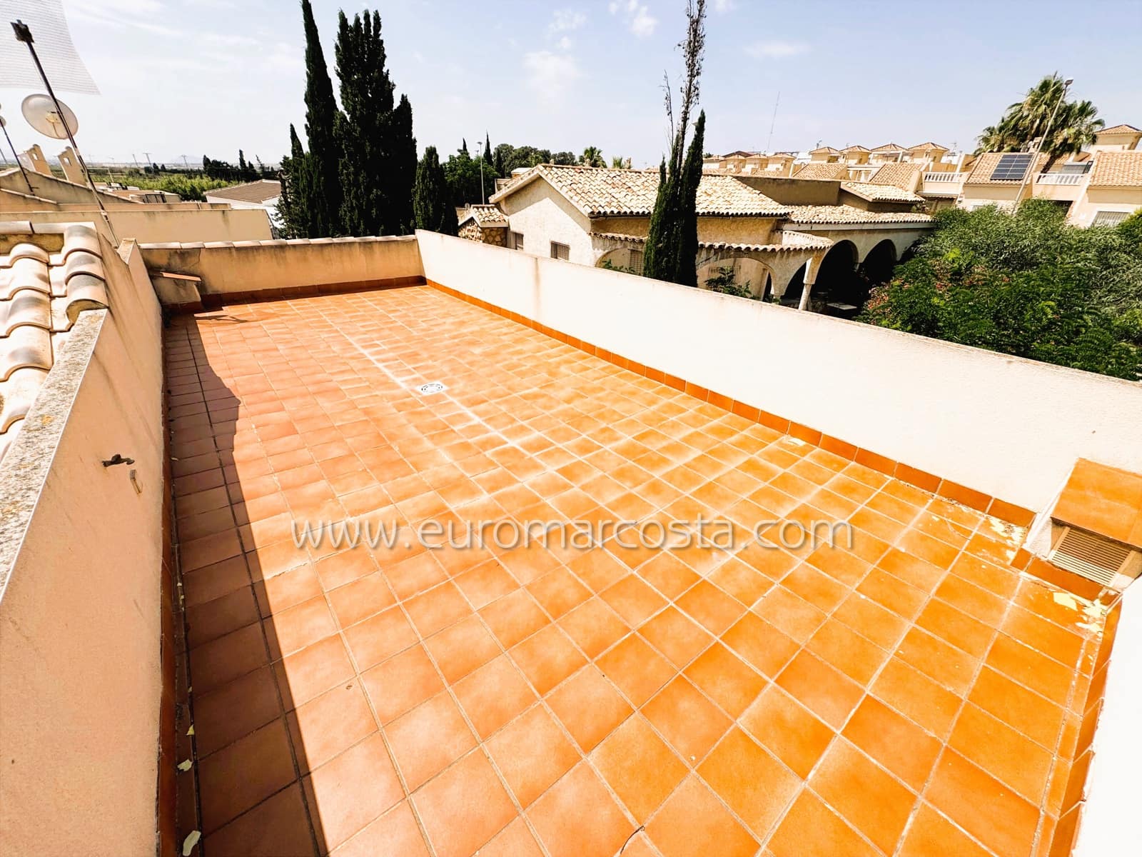 3 bedroom Villa for sale in Guardamar del Segura with pool garage - € 223,490 (Ref: 9856174)