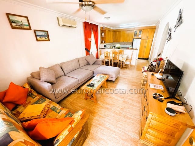3 slaapkamer Villa te koop in Zona Pueblo, Guardamar del Segura met zwembad garage - € 219.500 (Ref: 9856174)