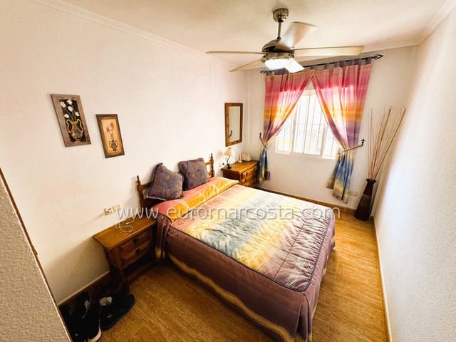 3 slaapkamer Villa te koop in Zona Pueblo, Guardamar del Segura met zwembad garage - € 219.500 (Ref: 9856174)
