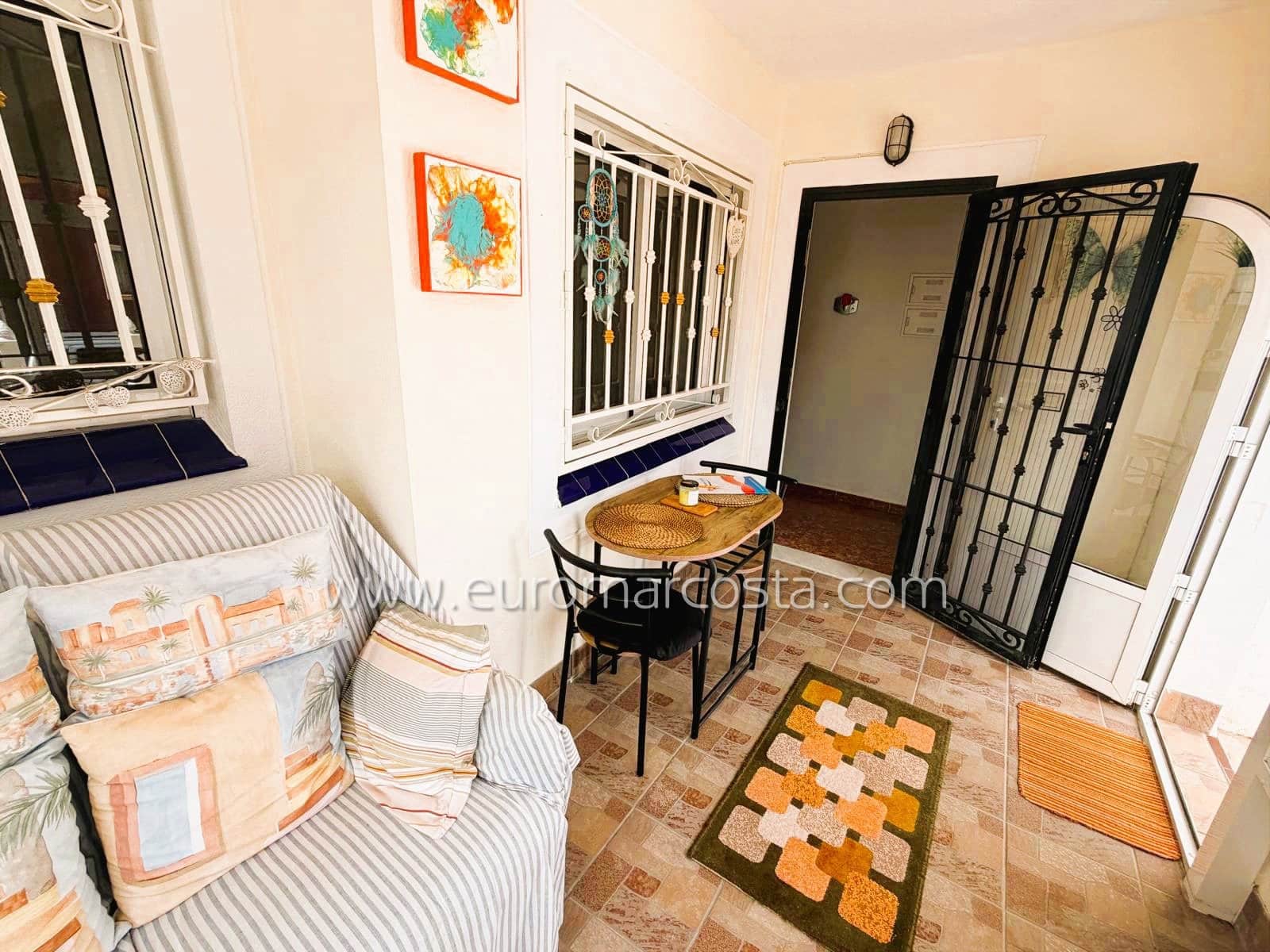 3 bedroom Bungalow for sale in Los Montesinos with garage - € 189,900 (Ref: 9889429)