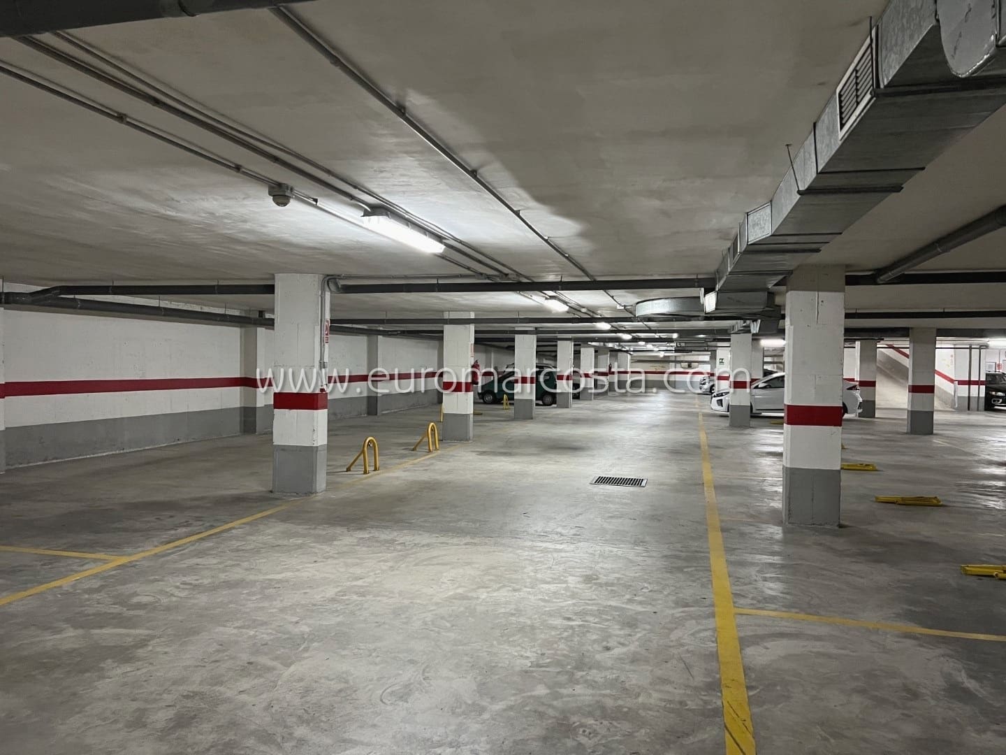 Garage til salg i Guardamar del Segura - € 15.500 (Ref: 9891158)