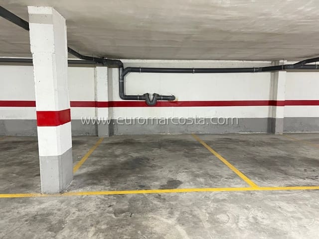 Garage te koop in Zona Pueblo, Guardamar del Segura - € 15.500 (Ref: 9891158)